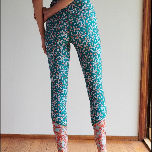 Anthropologie Kachel Floral Contrast Leggings - Picture 4 of 5